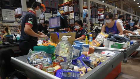 Compras en mayorista, el costo de vida en Mendoza superó los $ 55000. Foto: José Gutiérrez / Los Andes