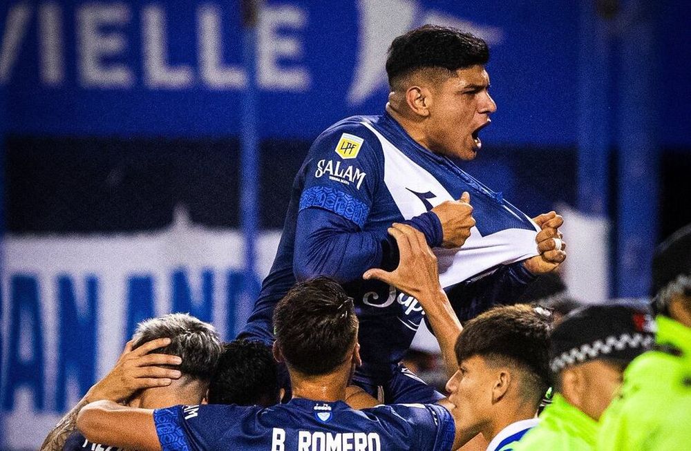 Velez derrotó 1-0 a Tigre y sueña con el título. / Gentileza.