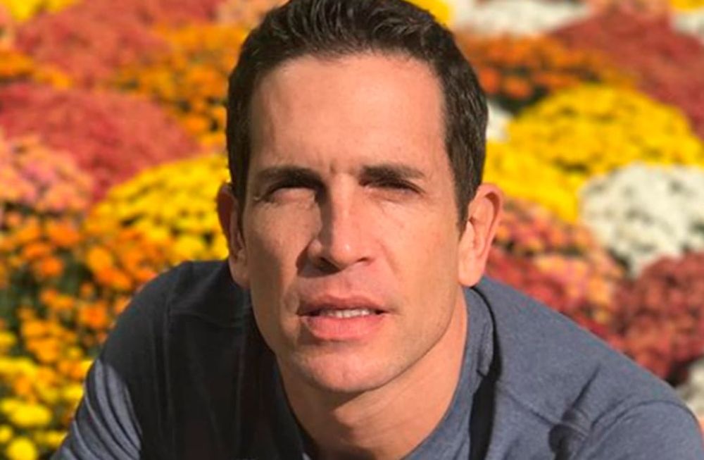 Diego Ramos posó desnudo a lo Yves Saint Laurent