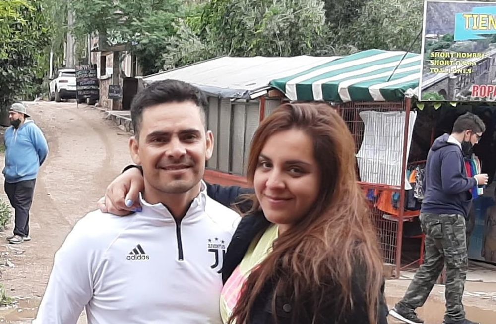 Después de sortear las idas y vueltas de la vida, siguen apostando al amor. Foto: Gentileza