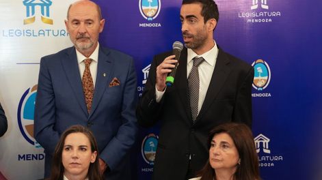El ministro de Hacienda y Finanzas, Víctor Fayad, habló sobre los anuncios de Alfredo Cornejo.&nbsp;