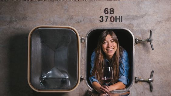 Agustina Hanna presentó en sociedad sus nuevas creaciones para renovar el porfolio de Ruca Malen. - Gentileza