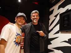 ulpiano suarez visito la hamburgueseria de san rafael que gano el mundial de la hamburguesa