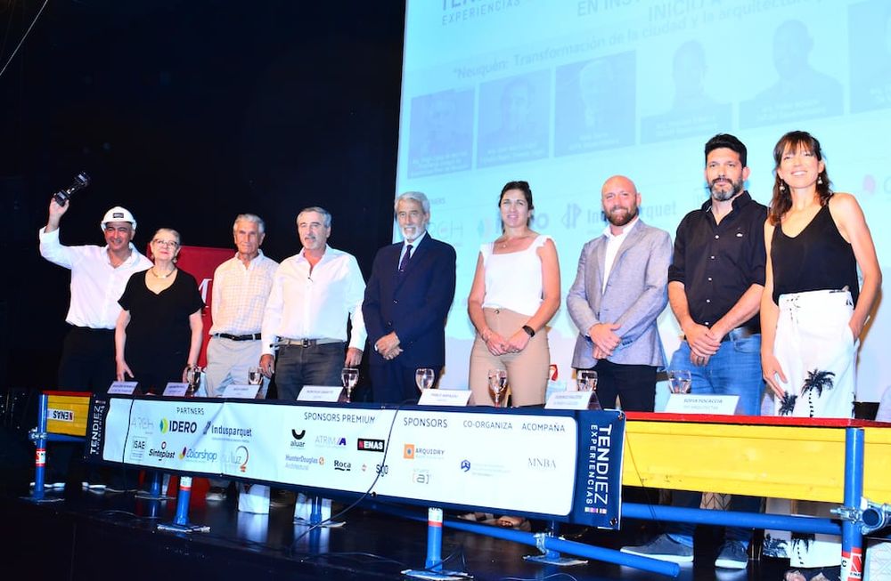 Hernán Barbero, Alicia Falconi, Diego López de Murillas, Juan Martín Urgell, Rody Dante, Nonthue Sabatte, Pablo Arpajou, Federico Salcedo y Sofía Focaccia.