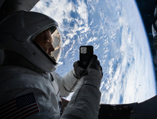 Los astronautas de la misión Artemis 2 tomaron fotos con el modelo iPhone 17 Pro Max.