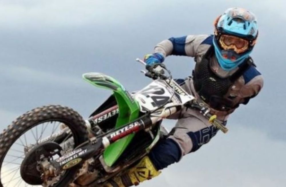 Conmoción en el motocross, el piloto sanjuanino “Wey” Zapata murió tras un accidente en plena competencia
