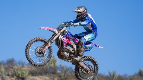 Gabriel “Pipío” Fernández dominó la séptima fecha del Campeonato Argentino de Motocross en La Rioja, ganó las dos mangas de MX3 y llega a la definición con 29 puntos de ventaja.