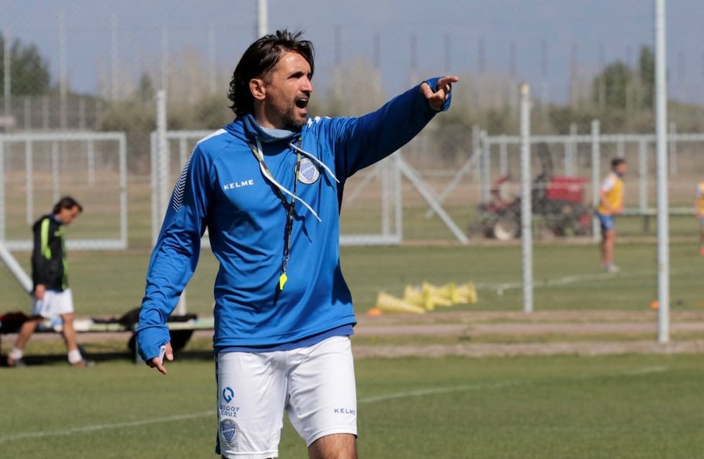 El Expreso de Martínez iniciará su competencia oficial ante rivales complicados.