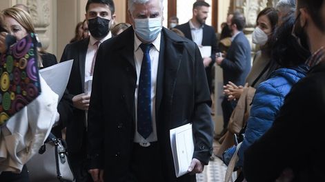 Los Andes | El jefe del bloque de diputados de Córdoba Federal, Carlos Gutiérrez con la propuesta de aumenta el corte en el combustible (Foto: Federico López Claro)