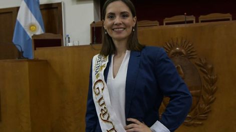 Los Andes | La reina blue de Guaymallén en 2022 se convirtió en una de las oradoras de la audiencia pública ante la Suprema Corte que busca dirimir si ese departamento sigue eligiendo reina o queda abolida. || Foto: Orlando Pelichotti