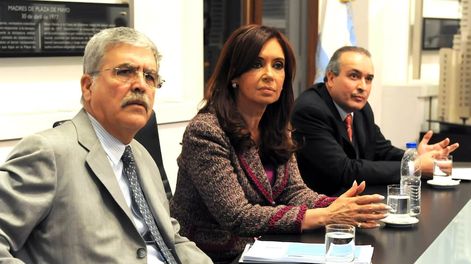 Sólo la política os hará libres - Por Carlos Salvador La Rosa