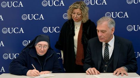 Los Andes | La incorporación del instituto a la UCA fue formalizada durante un acto en la sede que la casa de estudios en Godoy Cruz. | Foto:  Orlando Pelichotti / Los Andes