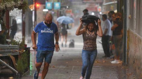 El SMN emitió una alerta por fuertes tormentas en 15 provincias, entre ellas, Mendoza. - Los Andes