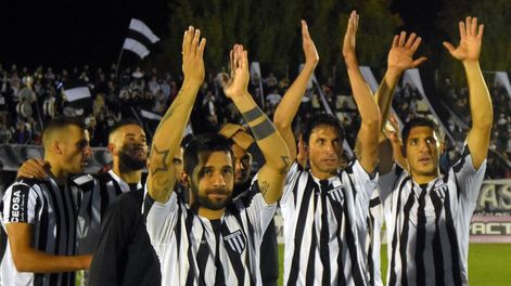 El Lobo comienza los 180 minutos de la final por el segundo ascenso a la B Nacional