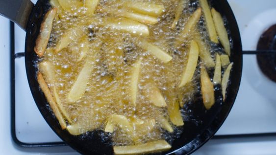 eliminar los olores de fritura de tu casa: el metodo efectivo que se utiliza en los restaurantes