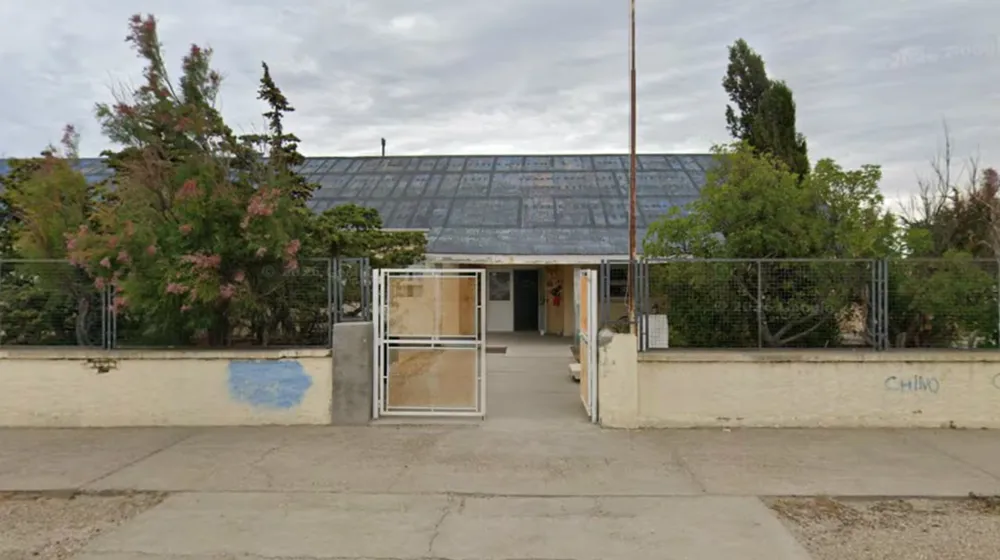 La escuela donde ocurrió el episodio de violencia escolar por una figurita de Mundial 2026. 
