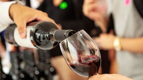 Con la presencia de las bodegas ganadoras de la segunda edición del Concurso Nacional de Vinos y la mejor gastronomía de la mano de Lombardo Cocina Argentina y Sushi Club