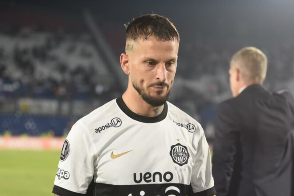 Darío Benedetto fue cortado en Newell's y no jugará más en la Lepra rosarina. 