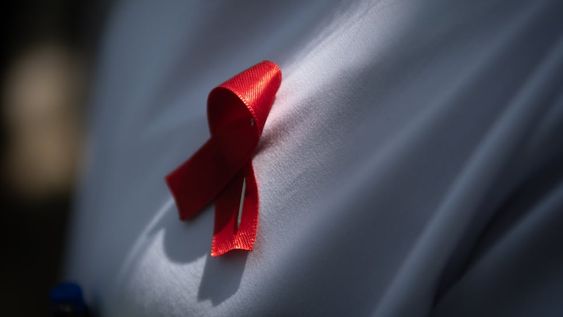 VIH: en Argentina 136.000 personas padecen VIH y el 17% desconoce su diagnóstico
