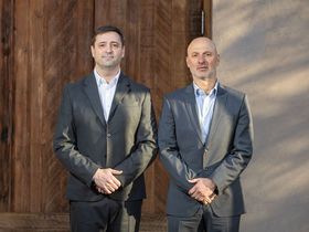 El nuevo presidente del CEM, Martín Calzetta, junto al nuevo vicepresidente, Federico Ostropolsky.&nbsp;