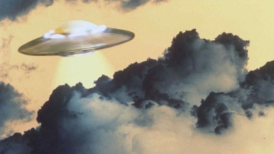 Un cineasta estadounidense filtró la filmación de un extraño objeto volador captado por un buque de guerra estadounidense; y desde el Pentágono reconocieron la autenticidad del material. Foto: Ilustración /Archivo.