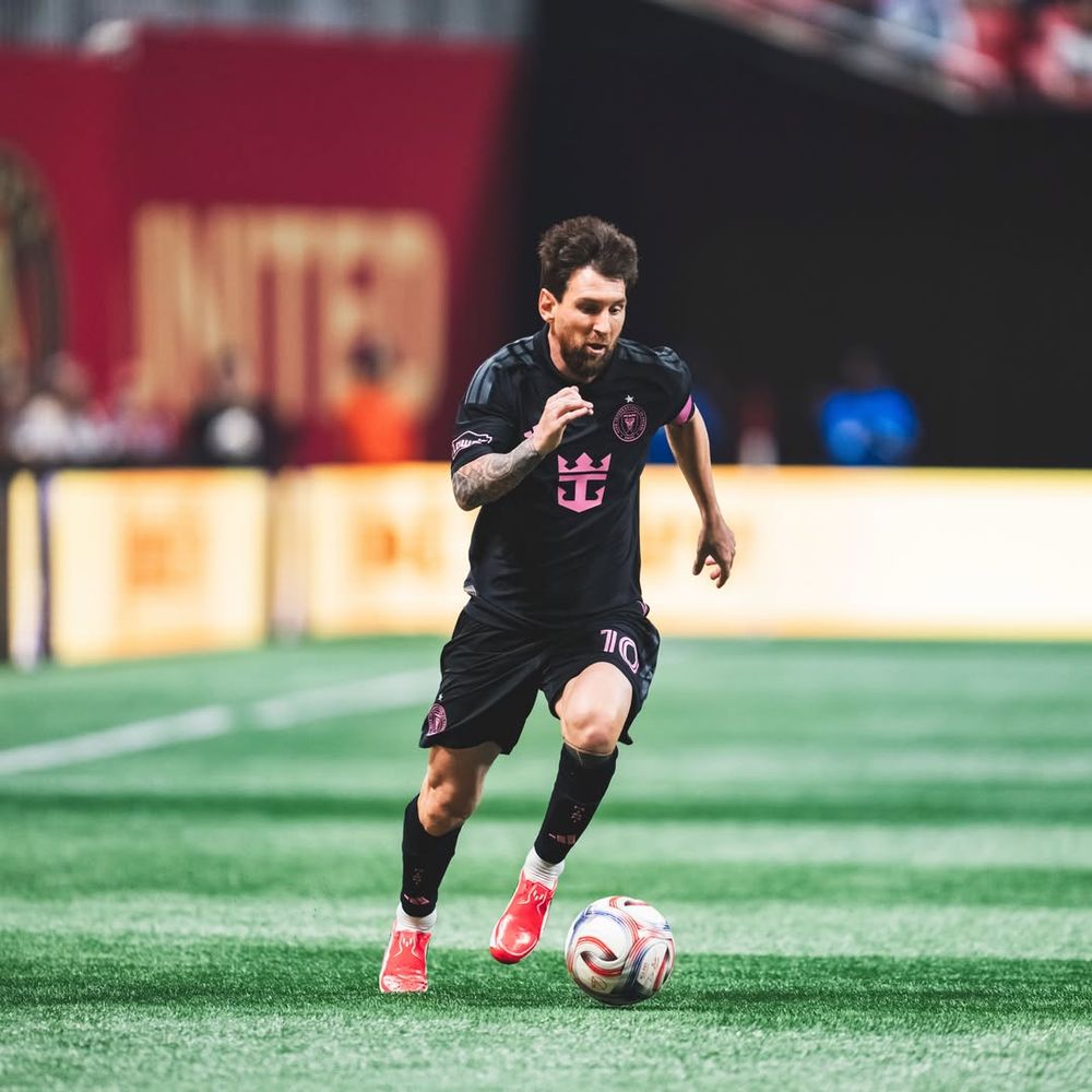 Lionel Messi marcó un nuevo doblete con Inter Miami.