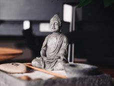 El Feng Shui propone ordenar, iluminar, equilibrar y ubicar correctamente los elementos dentro de casa. El Feng Shui propone ordenar, iluminar, equilibrar y ubicar correctamente los elementos dentro de casa.