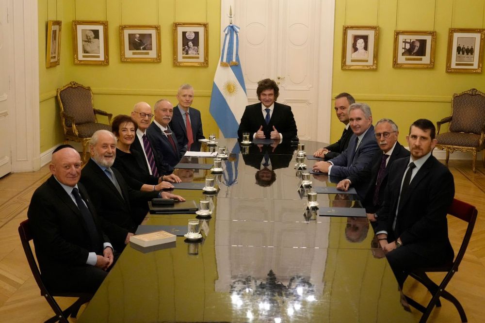 El presidente encabezó este martes una reunión en la Casa Rosada con el titular de B’nai B’rith Internacional, Robert Spitzer, en un encuentro del que también participó el jefe de Gabinete Manuel Adorni.