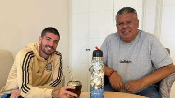 La cábala de la Selección Argentina: Rodrigo De Paul y Chiqui Tapia. Hoy, falta con aviso de Messi.&nbsp;
