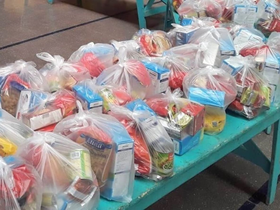 Bolsones de alimentos. Foto: archivo