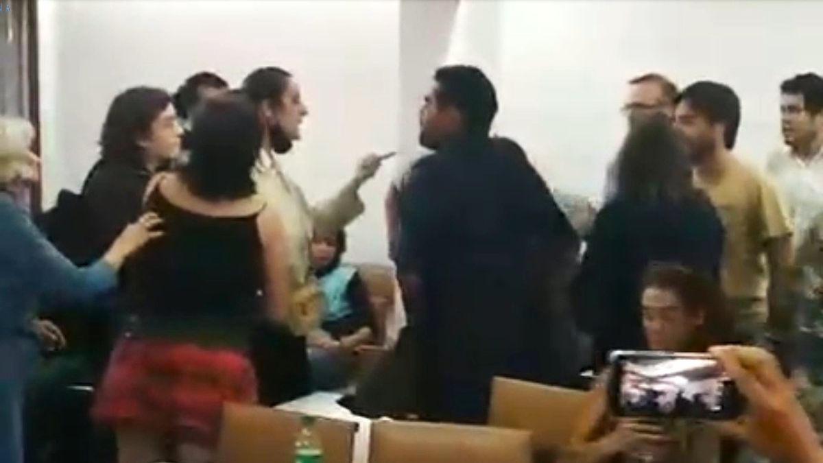 Una charla sobre ESI terminó en pelea y un enfrentamiento ideológico en la UNCuyo: fotos y video