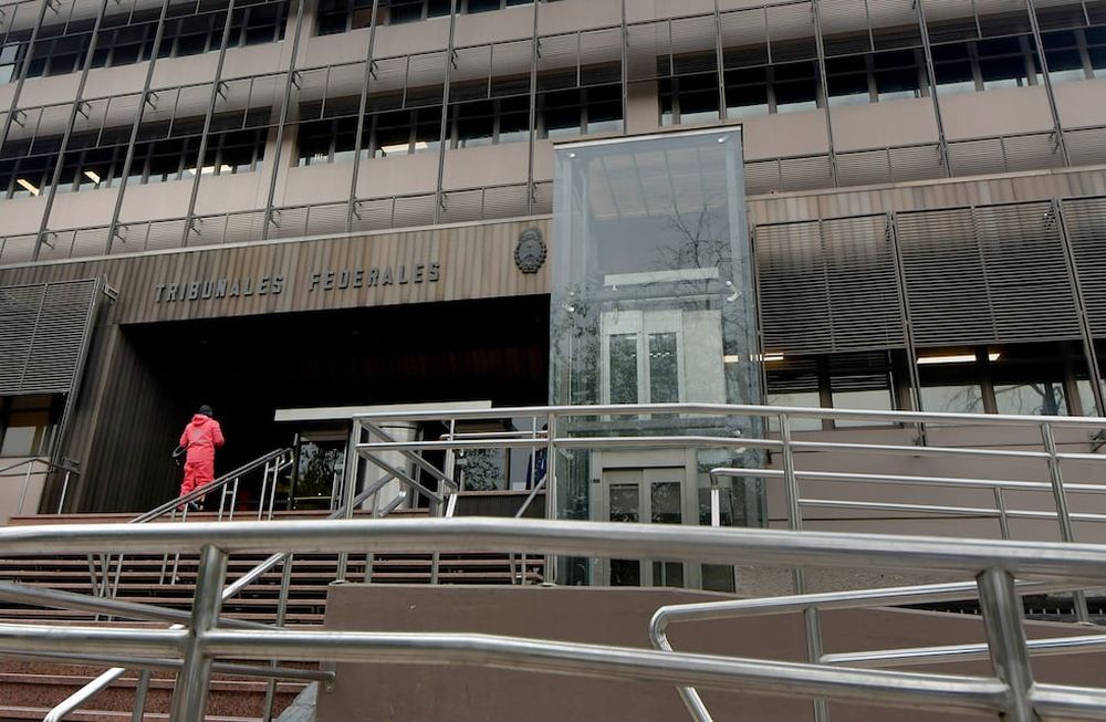 El juicio se realiza en los Tribunales Federales de Mendoza. | Foto: Orlando Pelichotti / Los Andes
