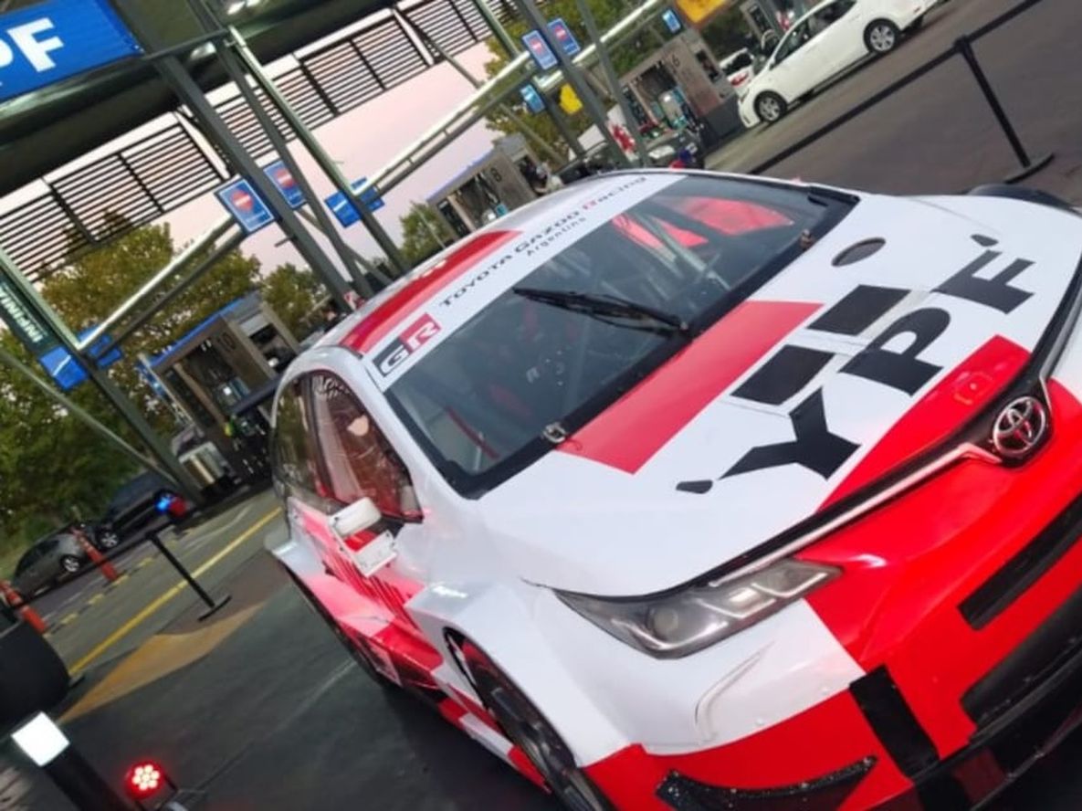 Toyota dio a conocer sus autos en el automovilismo argentino