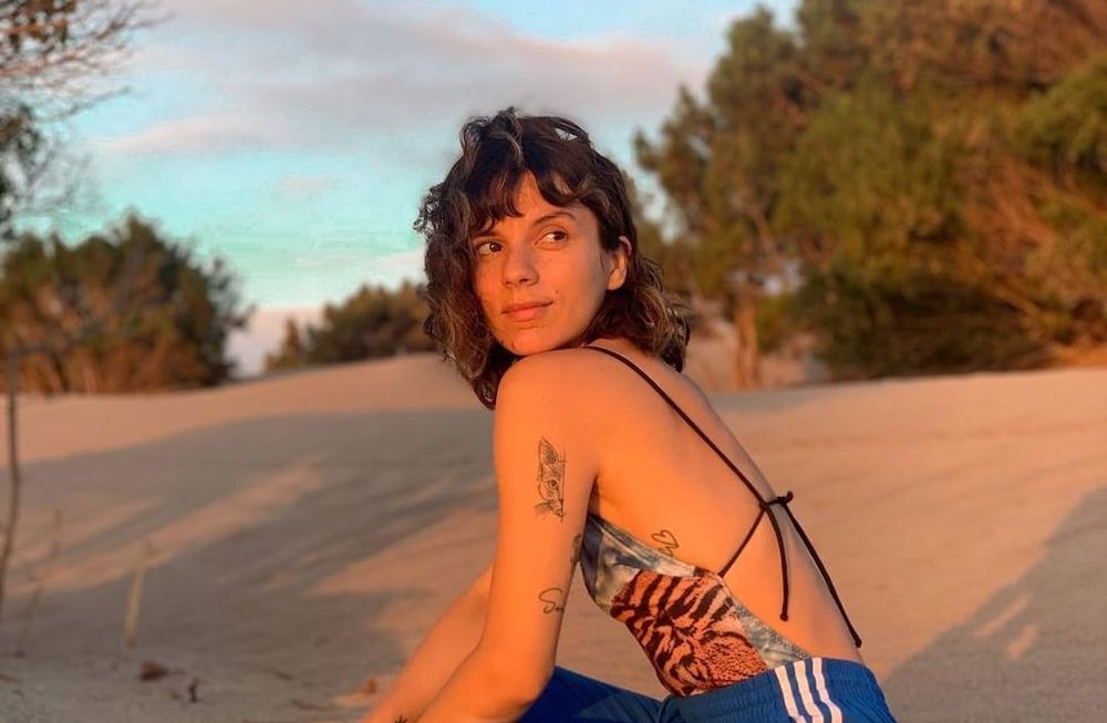 Gimena Accardi hizo su último topless de la temporada en la playa y sus seguidores “entraron en calor”