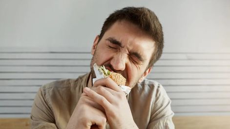 El truco de un nutricionista para acabar con la sensación de hambre sin comer de más