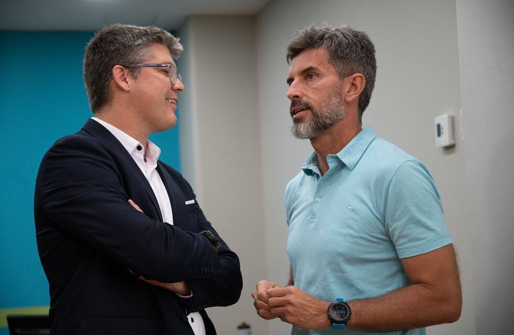 Ulpiano Suarez y Martín Serrano mantuvieron un encuentro sobre el programa Mendoza Microfinanzas