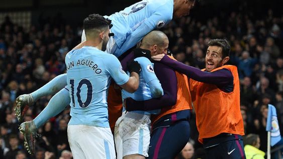 El Manchester City lo dio vuelta y se mantiene arriba
