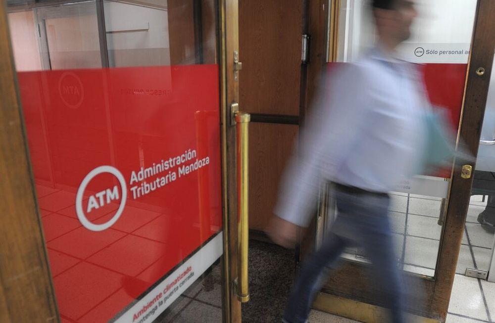 Una resolución de ATM despertó la alerta en los concesionarios de autos OKm.