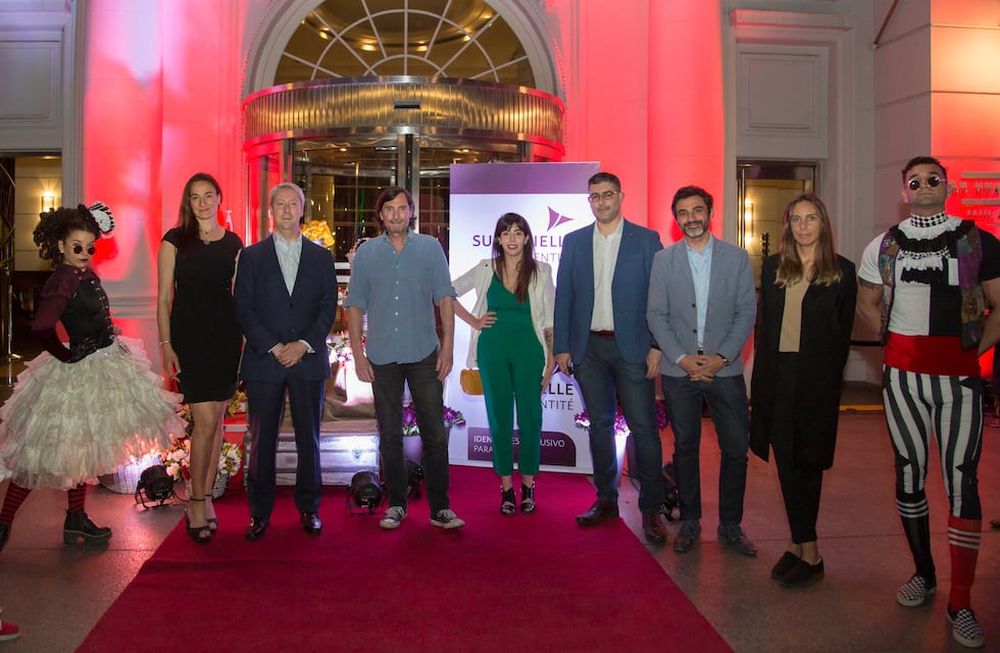De Izquierda a derecha: Erika Cannistra, Adrián Rizzo, Marcelo Bassignana, Noelia Roldan, Miguel Urmeneta, Martin Arnulphi, Franca Kovacic