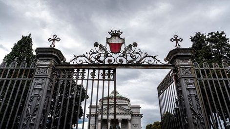 Este cementerio en Italia atraviesa una crisis sin precedentes por la falta de nichos.&nbsp;