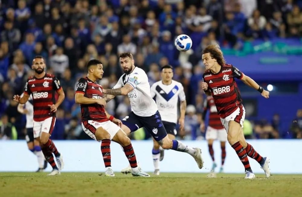 Vélez cayó goleado ante Flamengo y tiene casi los dos pies afuera de la Libertadores. / Gentileza Agustín Marcarian.