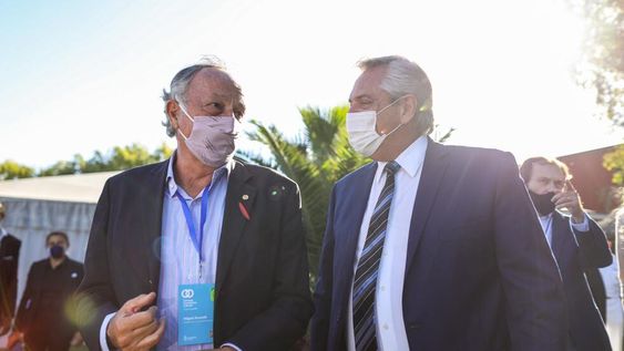 Lanzamiento. El Presidente, Gustavo Béliz y referentes gremiales y empresarios, ayer en el predio porteño de Parque Norte. Foto: Gentileza Presidencia de la Nación.