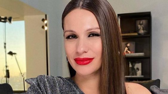 “Es de otro planeta...”: tras la polémica por el baile del caño, los fans de Pampita la adoraron por su posteo sexy