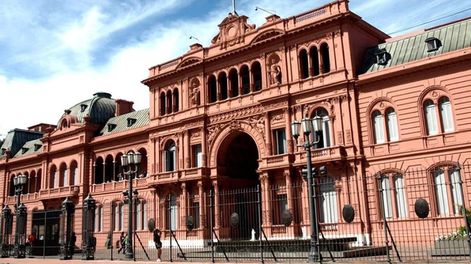 Los Andes | La situación que mantiene postrado al país debiera conducirnos a reflexionar en torno a las posibilidades que a las democracias modernas ofrecen la idoneidad funcional y moral, en proporción directa a los desafíos que deben enfrentarse en el complejo mund