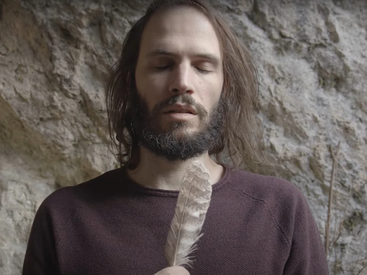 El actor de Casi Ángeles cambió radicalmente su vida y abandonó las cámaras de televisión.