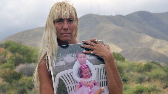 Carla Pagliaricci y el recuerdo de sus hijos, Agustín y Abril Kruk. Foto Archivo / Los Andes.Hace exactamente 3 años, el 14 de diciembre de 2018 por la tarde, Carla Pagliaricci (En la foto), y sus dos hijos –Agustín y Abril Kruk- quedaban en medio de un violento accidente en la intersección de Costanera y Matienzo (Guaymallén). Los niños, de 7 y 3 años. Foto Orlando Pelichotti