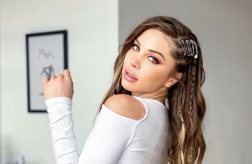 “El desorden que dejas”: Romina Malaspina ostentó su cuerpazo pero dejó ver otro aspecto de su intimidad