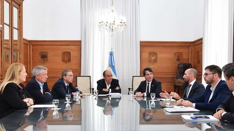 Los Andes | El jefe de Gabinete, Nicolás Posse, y el ministro del Interior, Guillermo Francos, con diputados de Hacemos Coalición Federal (Foto: Ministerio del Interior)