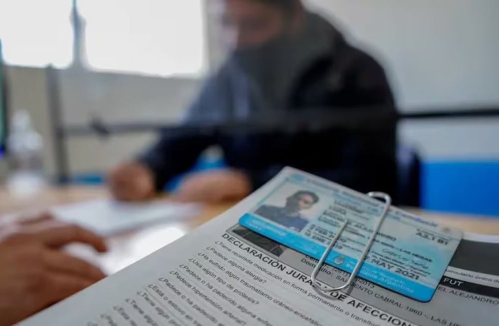 Ayer, un grupo de hackers robó datos sobre casi seis millones de licencias de conducir y las ofrecía por internet a tres mil dólares. Foto: imagen ilustrativa - Gentileza