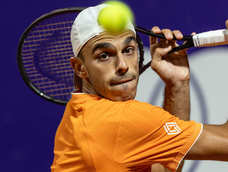 El argentino, número 19 del escalafón mundial, pasó a cuartos de final al superar al jugador boliviano Hugo Dellien.&nbsp;